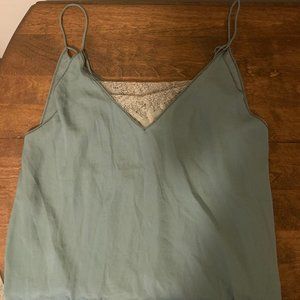 Sleeveless Green Top With Lace Detail